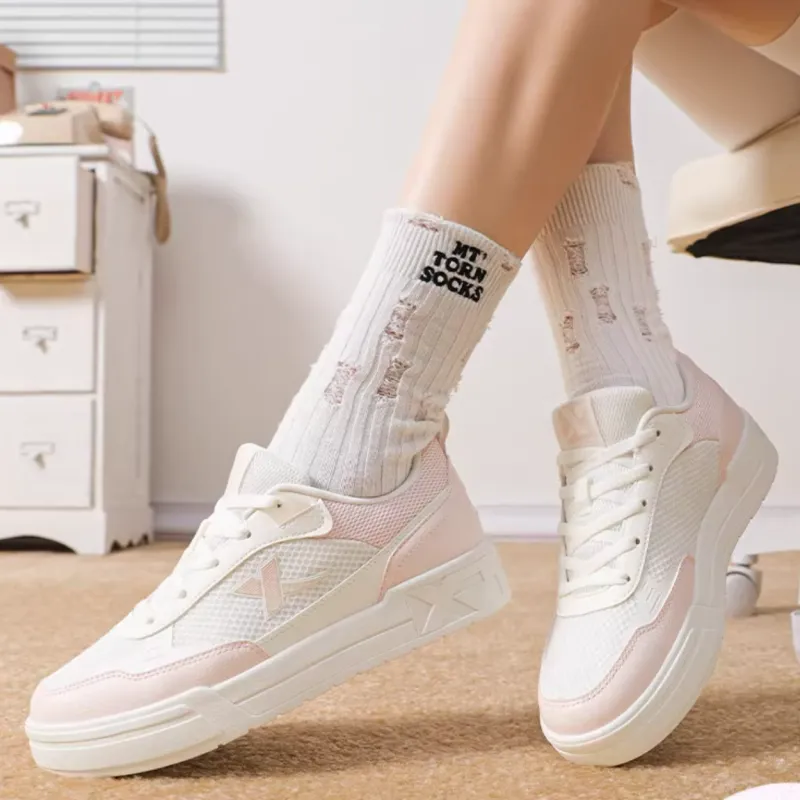 XTEP Breathable Cushioning Low Top Skateboard Shoes Women's White Pink-2