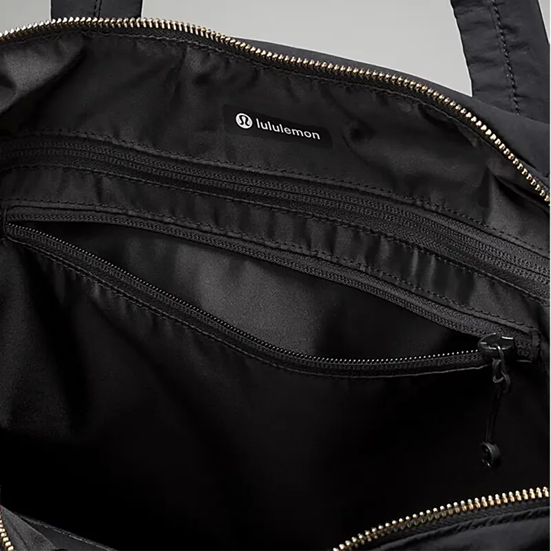 Lululemon Recycled Polyester Travel Bag 16L Unisex Black & Gold-4