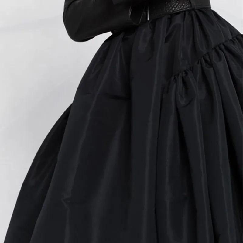 Alexander McQueen Voluminous Midi Skirt 'Black'-4