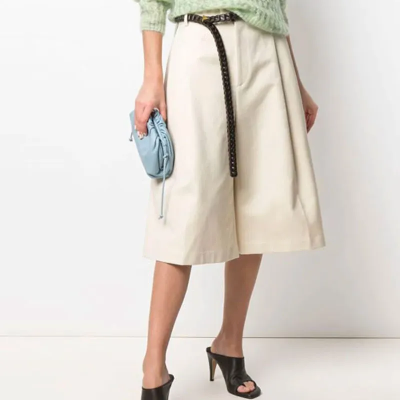 Bottega Veneta FW21 Casual Shorts Women's Beige-2