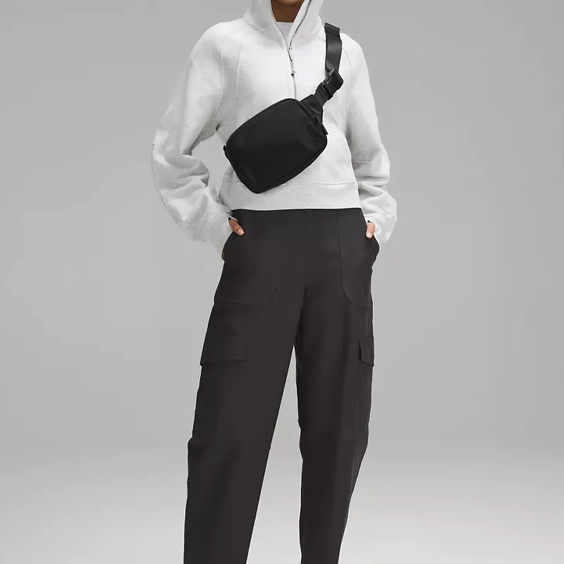 Lululemon Everywhere Nylon Fanny Pack Large Size Unisex Black-5
