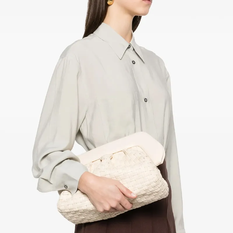 THEMOIRE Bios Clutch Bag-4