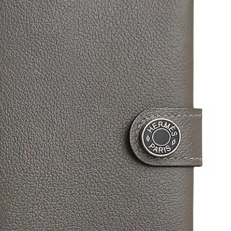 HERMES R.M.S Evercolor Leather Passport Holder Men Rain Cloud Gray-3