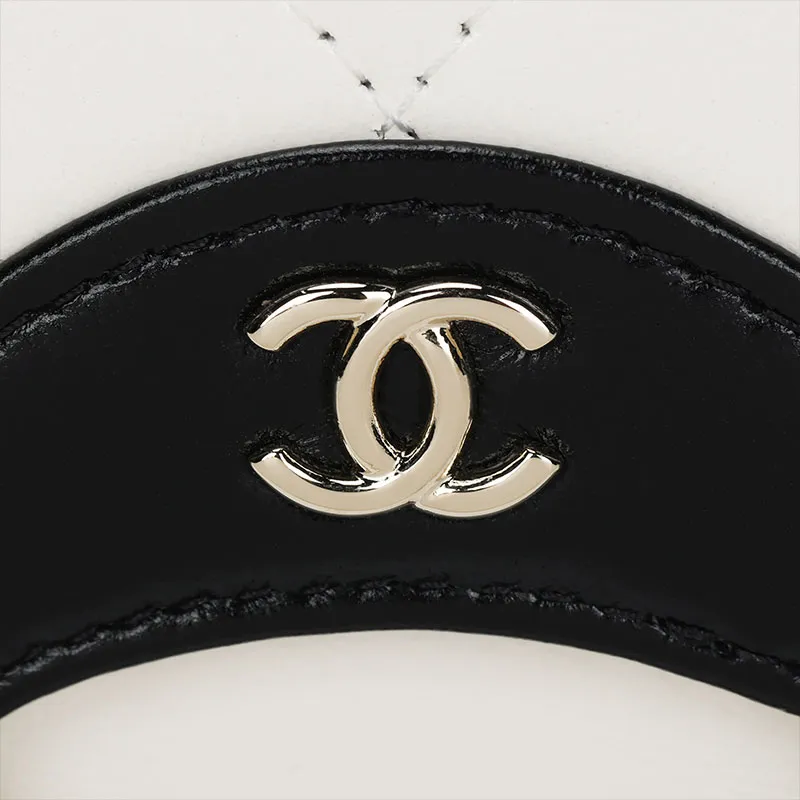 CHANEL Leather Wallet Women's White & Black-4
