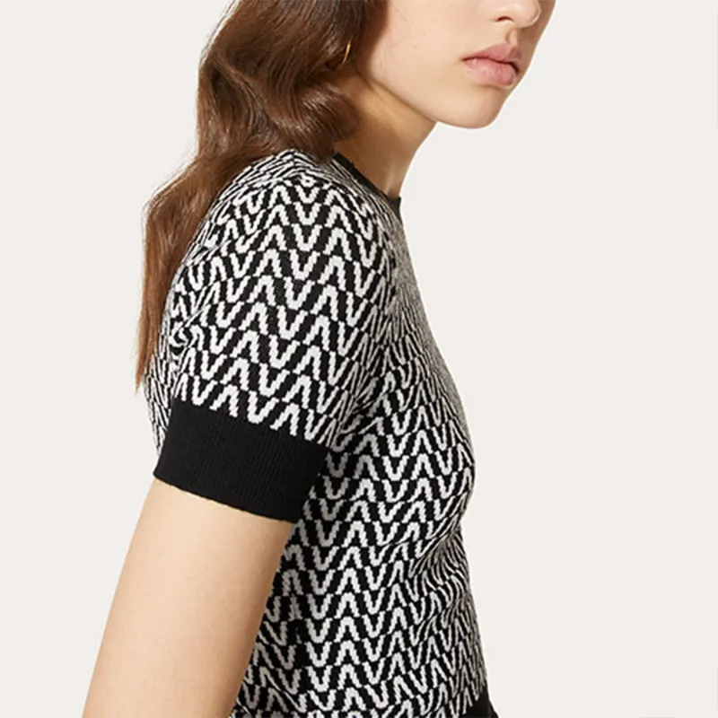 Valentino FW21 Sweater Women's Black-4