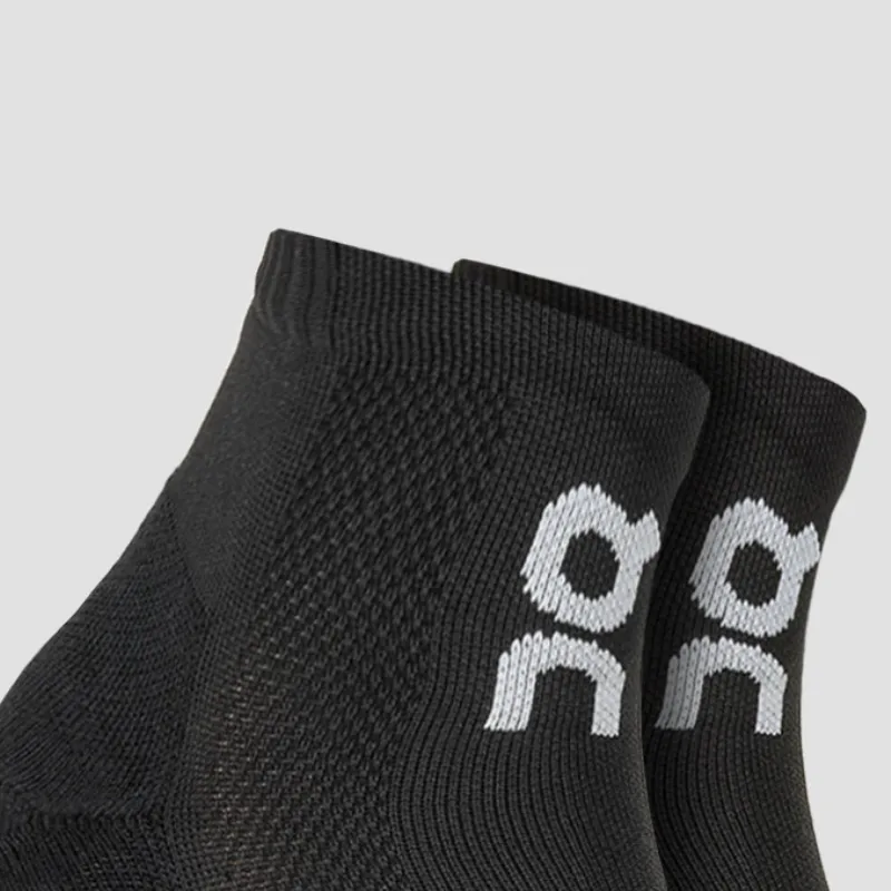 On Core Run Sock Mid 2P Mid Calf Socks Unisex 2 Pack Black-2
