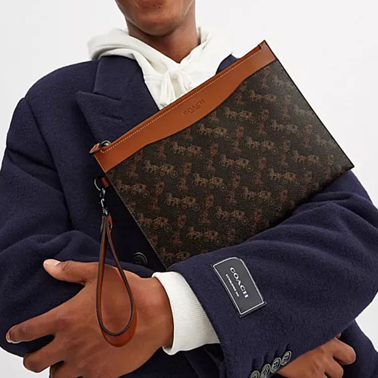 COACH Hitch Coated Canvas Clutch Tubas Men's Truffle-2
