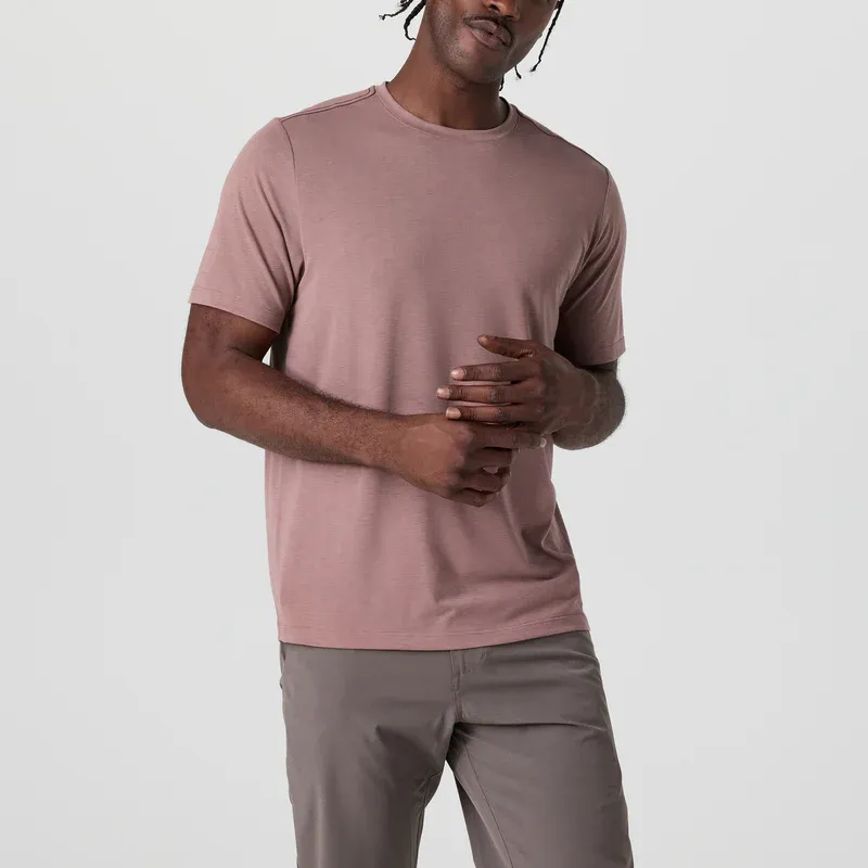 Vuori T-Shirts Men-26