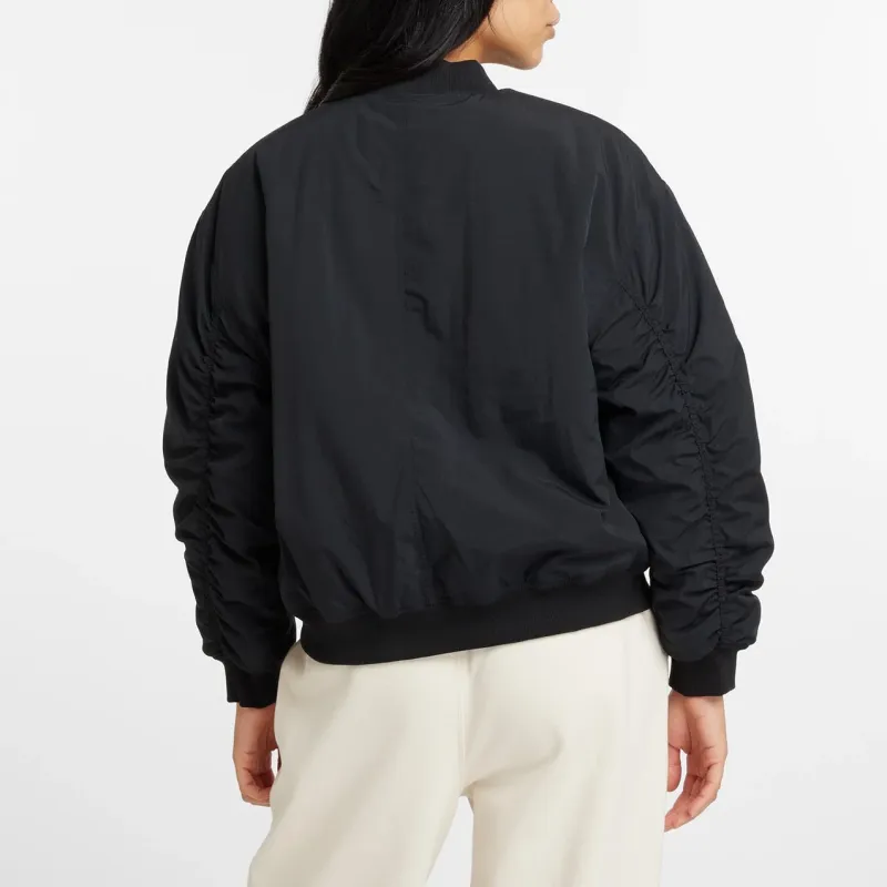 New Balance Linear Heritage Woven Jackets & Coats Women's Black-1