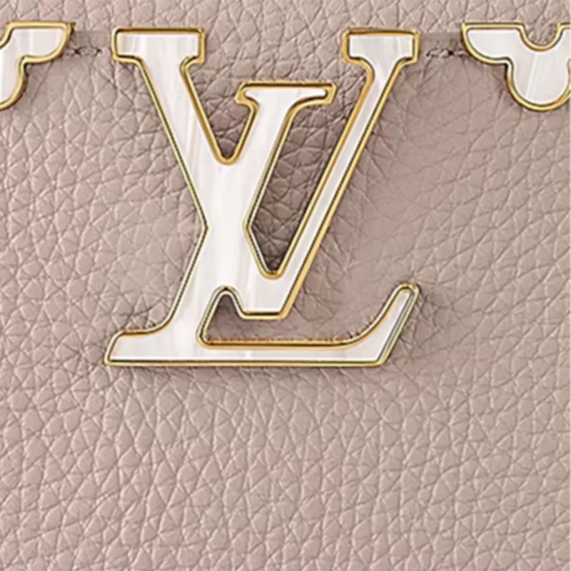 LOUIS VUITTON M11349 Capucines Mini-3