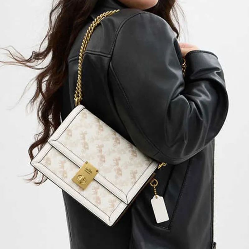 COACH Hutton Artificial Leather Crossbody Bag, Shoulder Bag Trumpets Women's Chalk White-3