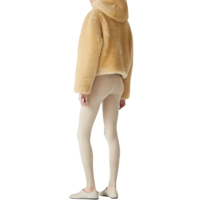Loro Piana FW24 Velvet-feel Coat Women's Cream Cashmere Mixed Color-3