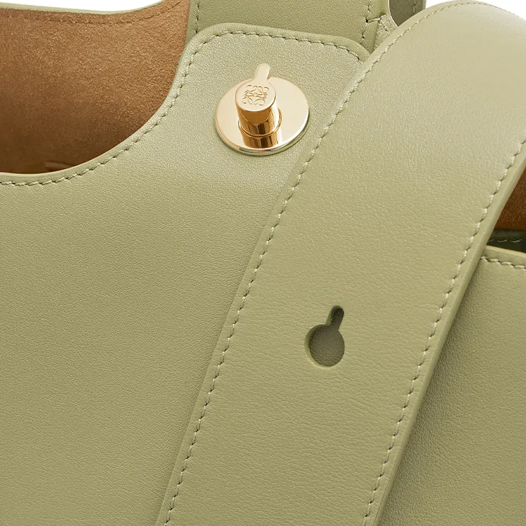 LOEWE Bucket Series Cow Leather Bucket Bag Handbag Shoulder Bag Medium Size Unisex Eucalyptus Green-6
