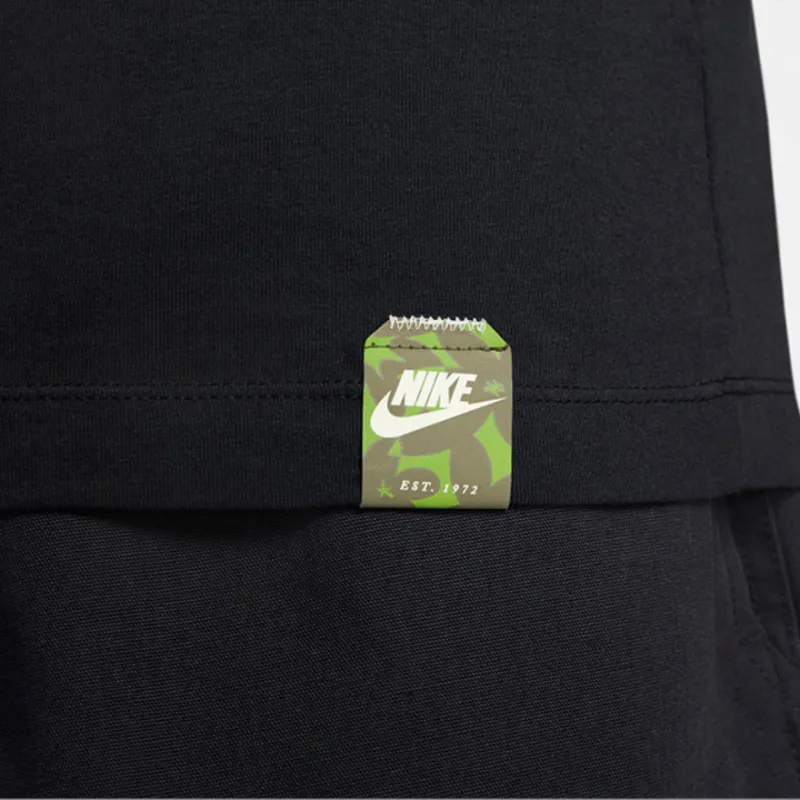 Nike Sportswear Club Long-Sleeve T-Shirt-4