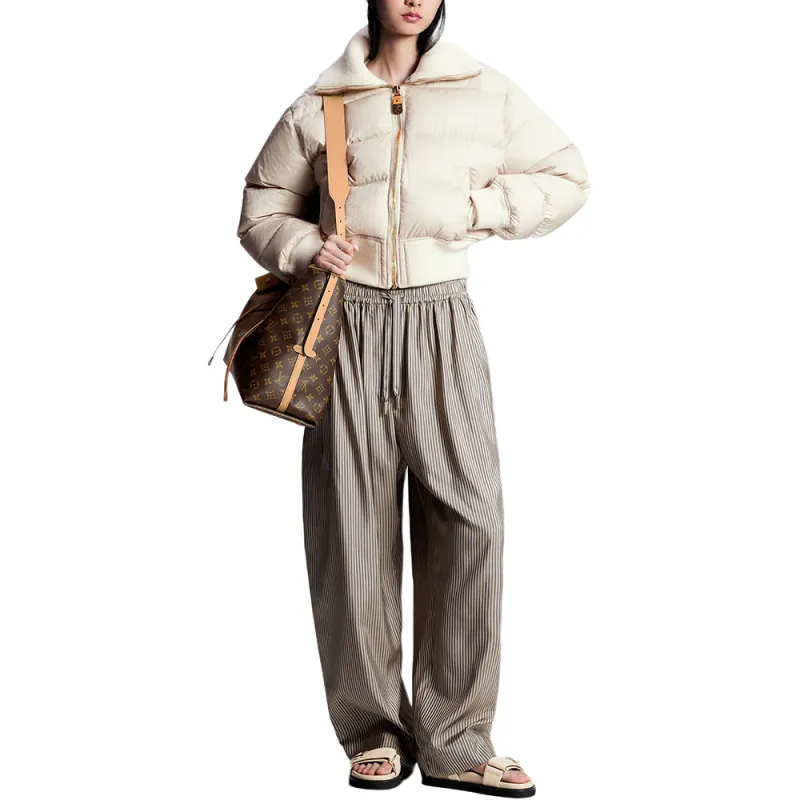 LOUIS VUITTON 1AC0OL Cropped Monogram Puffer Jacket-1