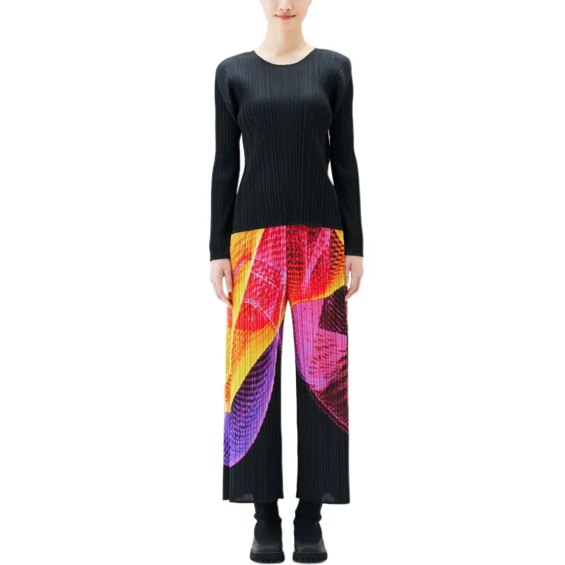 PLEATS PLEASE ISSEY MIYAKE FW24 Casual Pants Women's Red-1