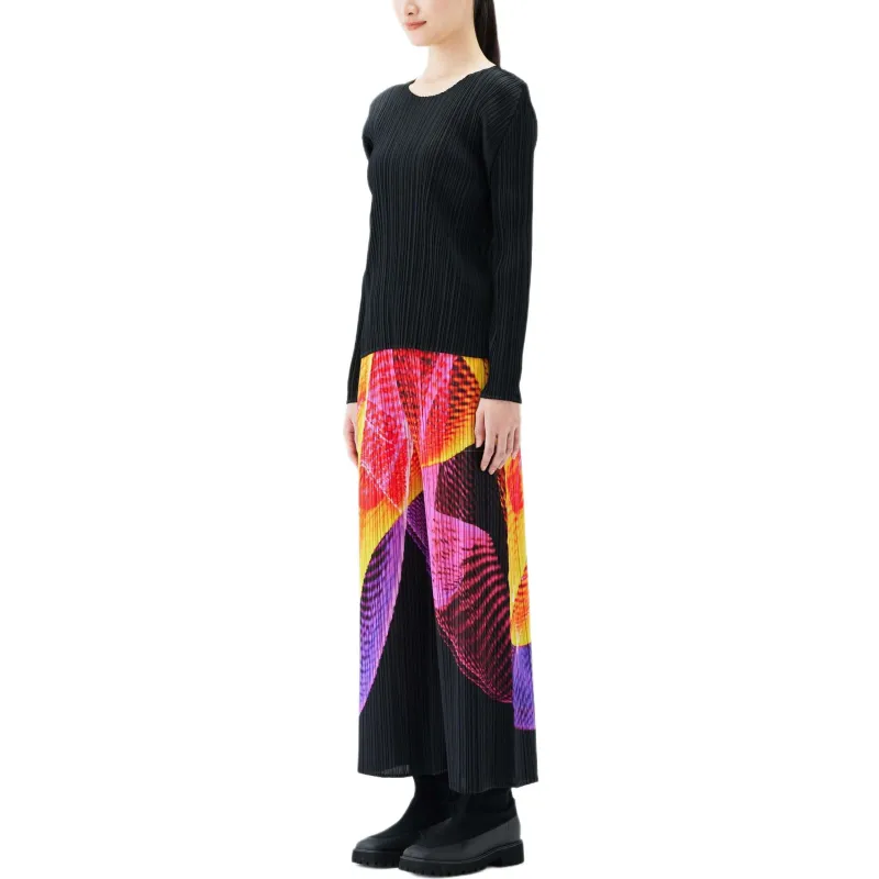 PLEATS PLEASE ISSEY MIYAKE FW24 Casual Pants Women's Red-3