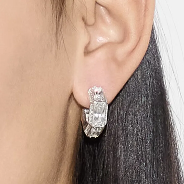 GUCCI 941 Silver Zircon Earrings Unisex Silver-4