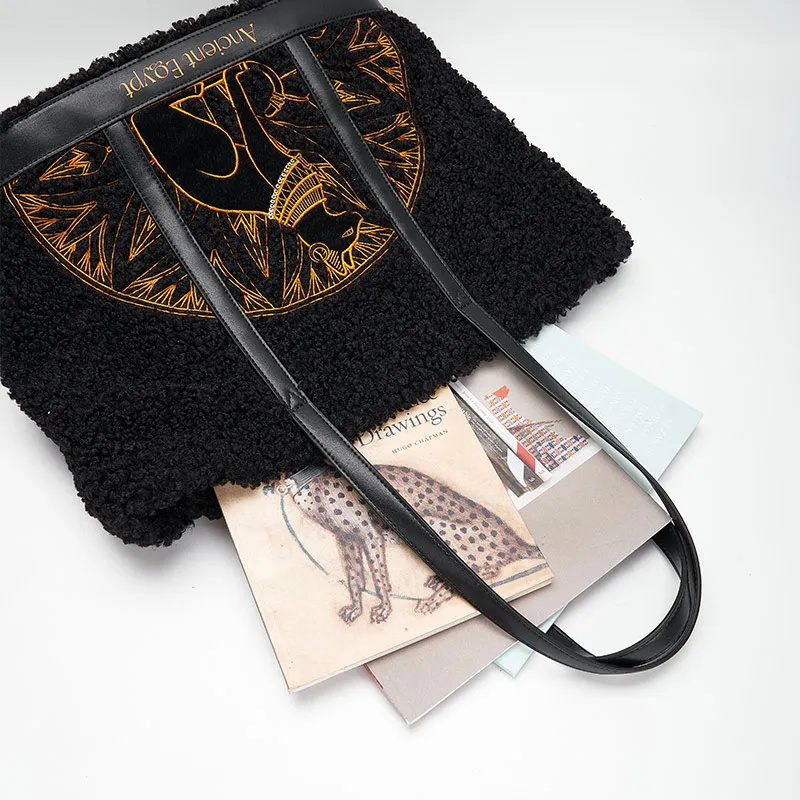 The British Museum PU Blend Lambswool Handbag Shoulder Bag Regular Women's Black-4