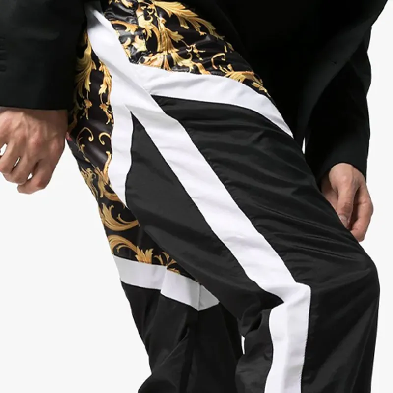 VERSACE Le Pop Classique Print Nylon Sweatpants 'Print'-4