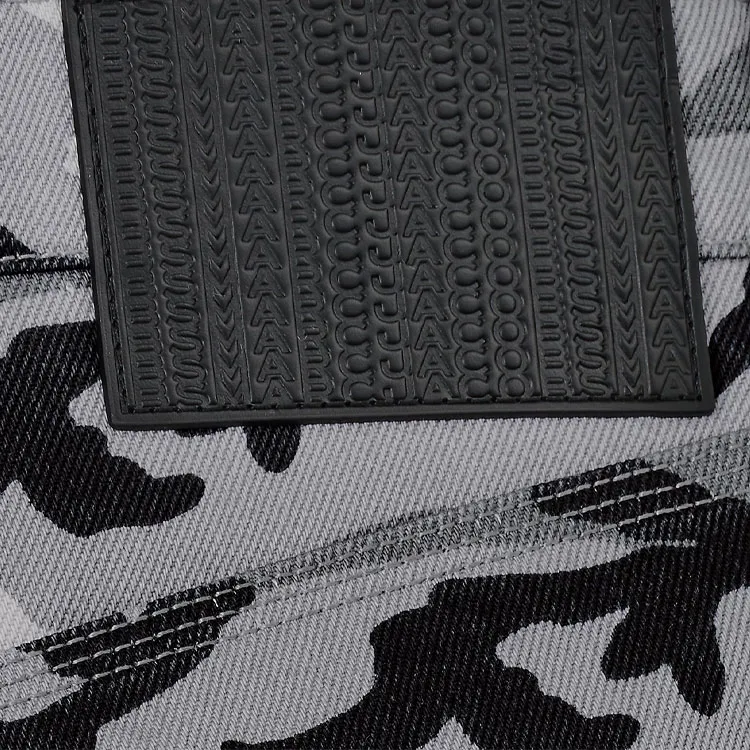 MARC JACOBS The Marc Camo Oversized Jeans-7
