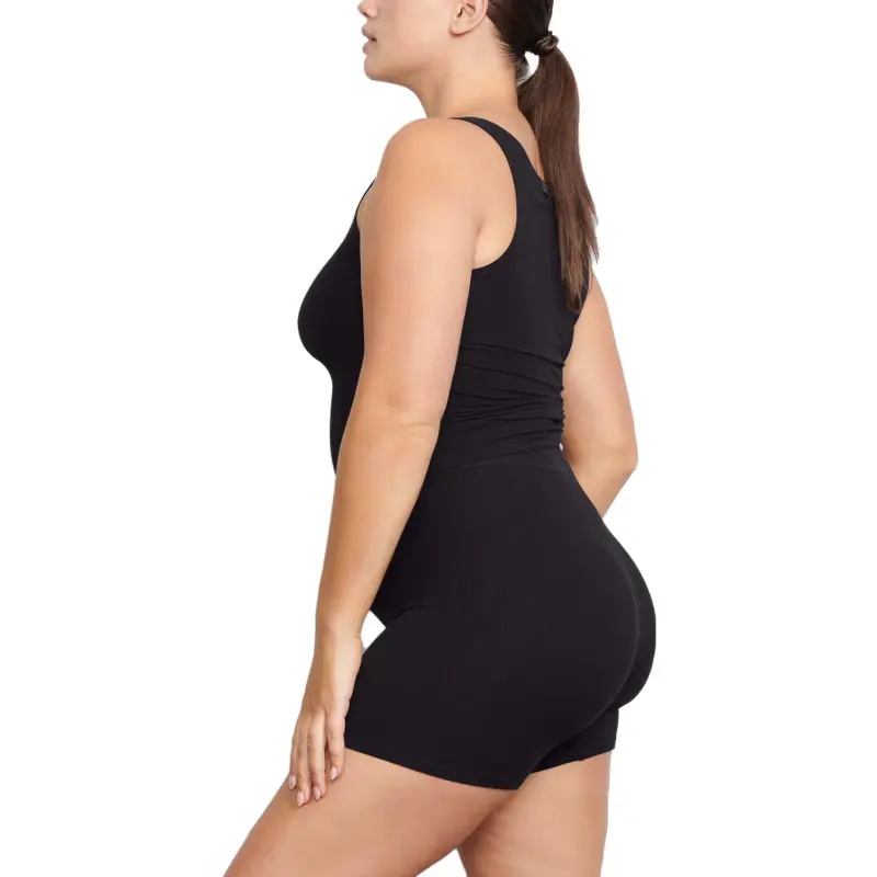 SKIMS SOFT LOUNGE Collection Camisole Women's Onyx Black-3