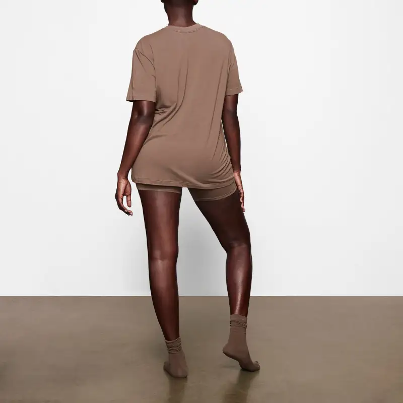 Skims Boyfriend T shirt Oxide-2