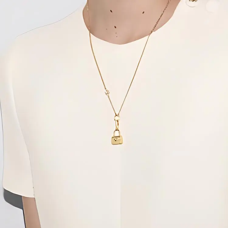 GUCCI Metal, Glass Pearl Necklaces Unisex Gold-3