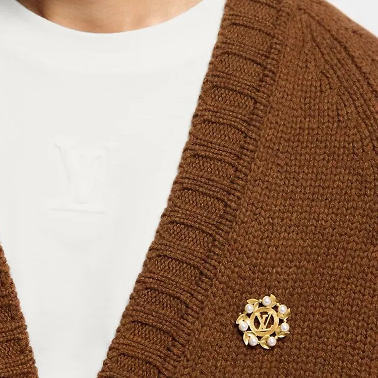 LOUIS VUITTON Pearls Flower Brooch-1