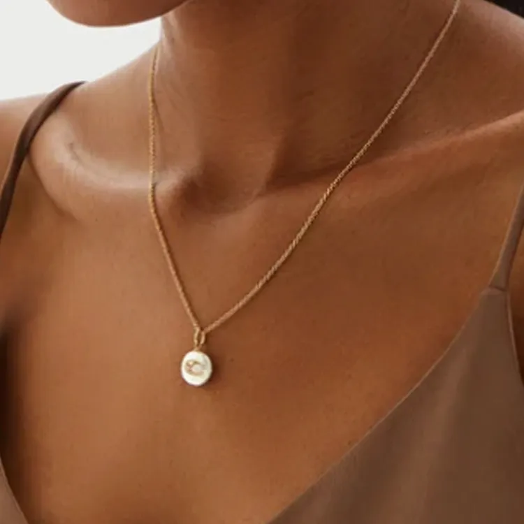 COACH Logo Plaque Pendant Necklace-3