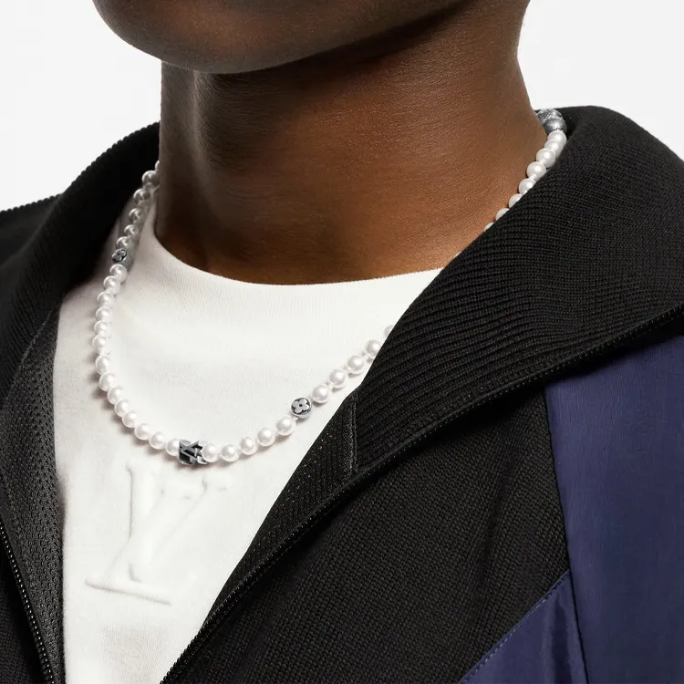 LOUIS VUITTON Monogram Slim Pearls Necklace-2