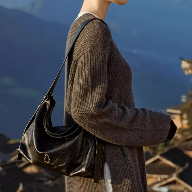 BAMPO Top Grain Cow Leather Shoulder Bag Medium Size Women's Ink Carbon Black-3