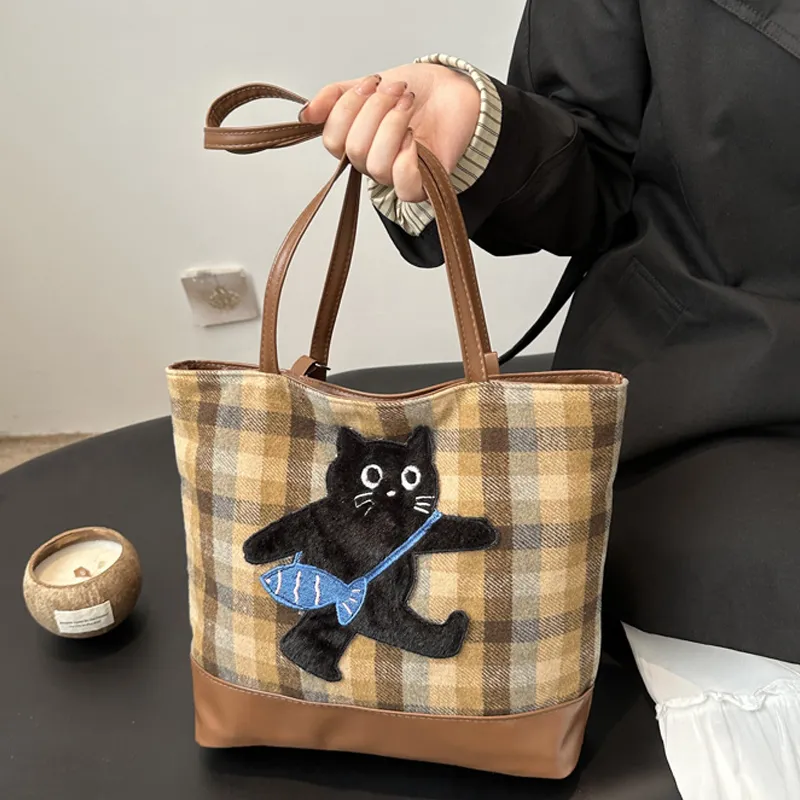 NX DOUGHNUT Woolen Tote Bag, Shopping Bag, Shoulder Bag Unisex Multicolor-10
