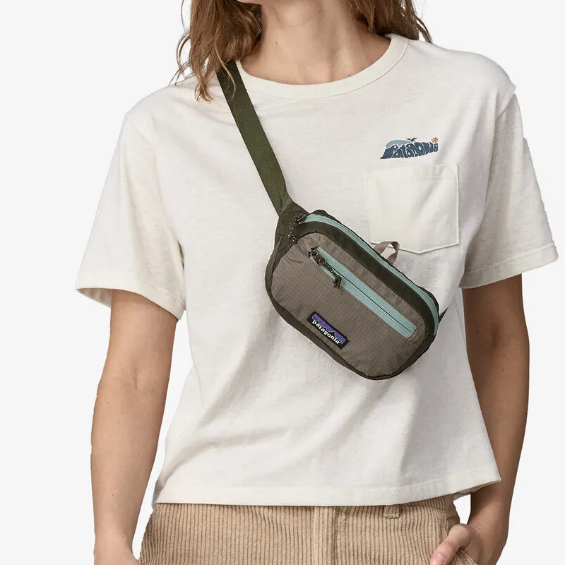 Patagonia Recycled Nylon Fanny Pack Mini Unisex Pine Needle Green-3