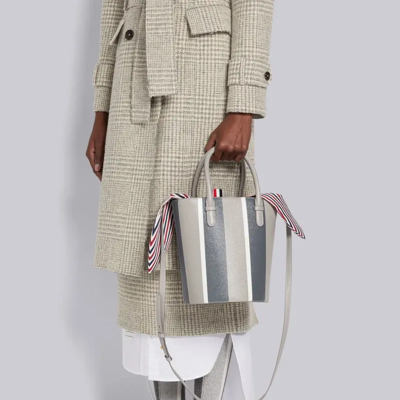 THOM BROWNE· Pebble Texture Leather Bucket Bag, Crossbody, One Shoulder Handbag Women's Medium Gray-4