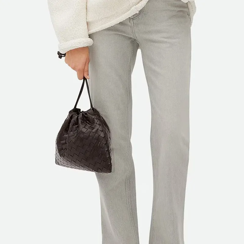 Bottega Veneta Cow Leather Clutch Medium Size Women's Chocolate Brown-4