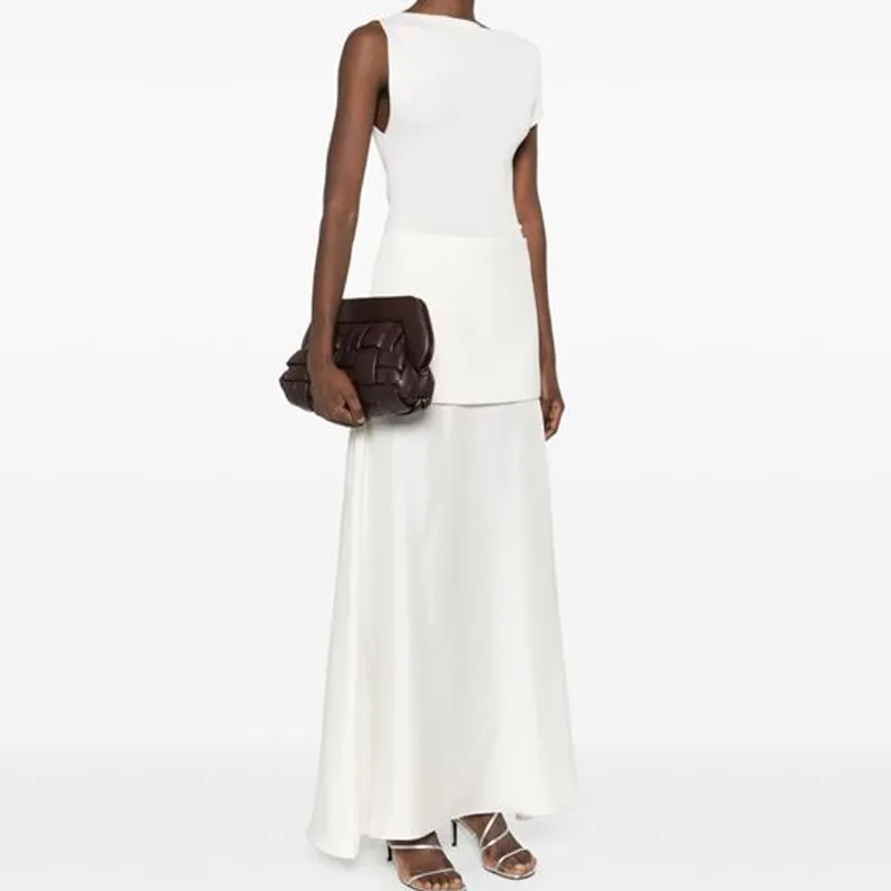 THEMOIRE Bios Clutch Bag-5