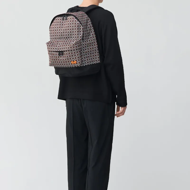 ISSEY MIYAKE Kuro Cotton Backpack Unisex Gray-4