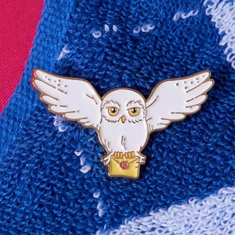 MINISO Harry Potter Collection Hedwig And The Golden Snitch Badges-2