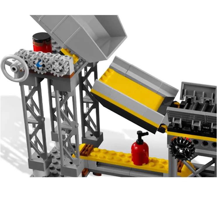 LEGO Toy Story Trash Compactor Escape Set 7596-3