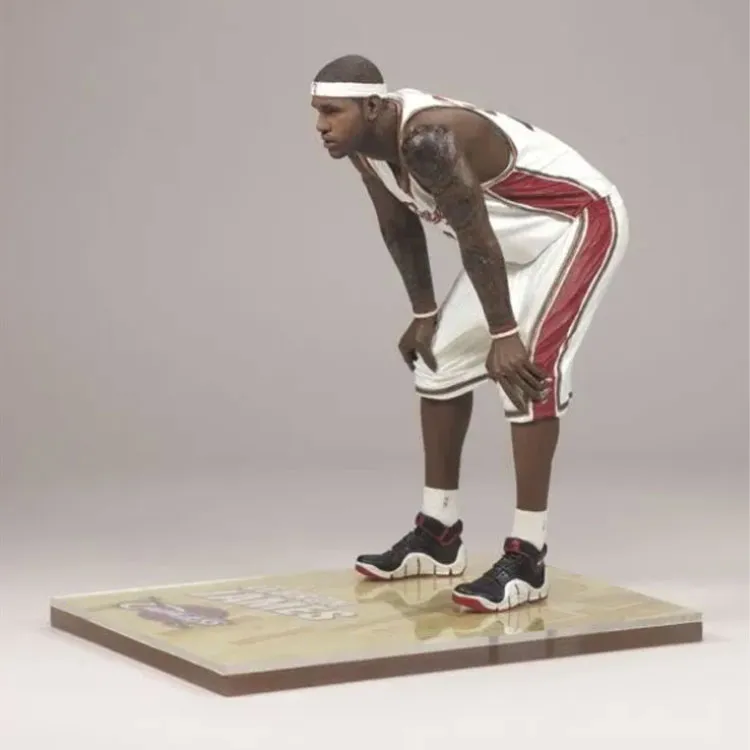 McFARLANE No. 16, LeBron James #5 Scale Figures 15.2cm-3