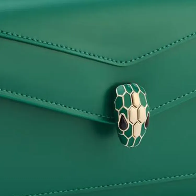BVLGARI Serpenti Forever Series Calfskin Wallet Women's Green-3