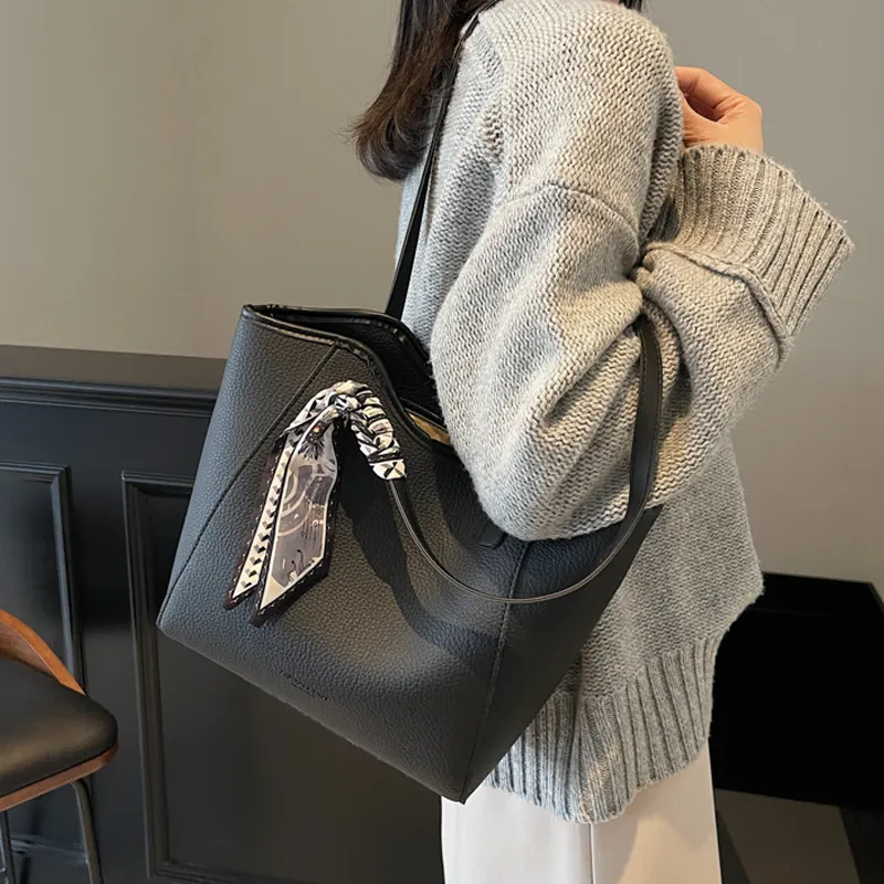 SWIMADE PU Tote Shoulder Bag Women's Black/Coffee-3