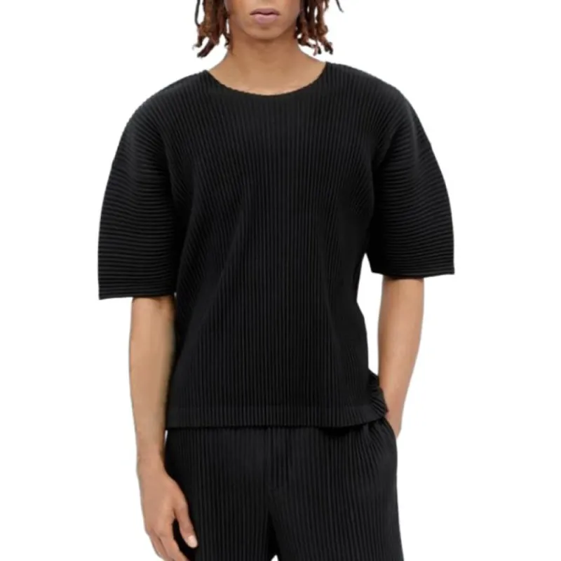ISSEY MIYAKE Crewneck Short-Sleeved T-Shirt-3