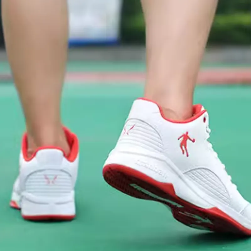 QIAODAN Durable Breathable Low Top Basketball Shoes Men's White-3