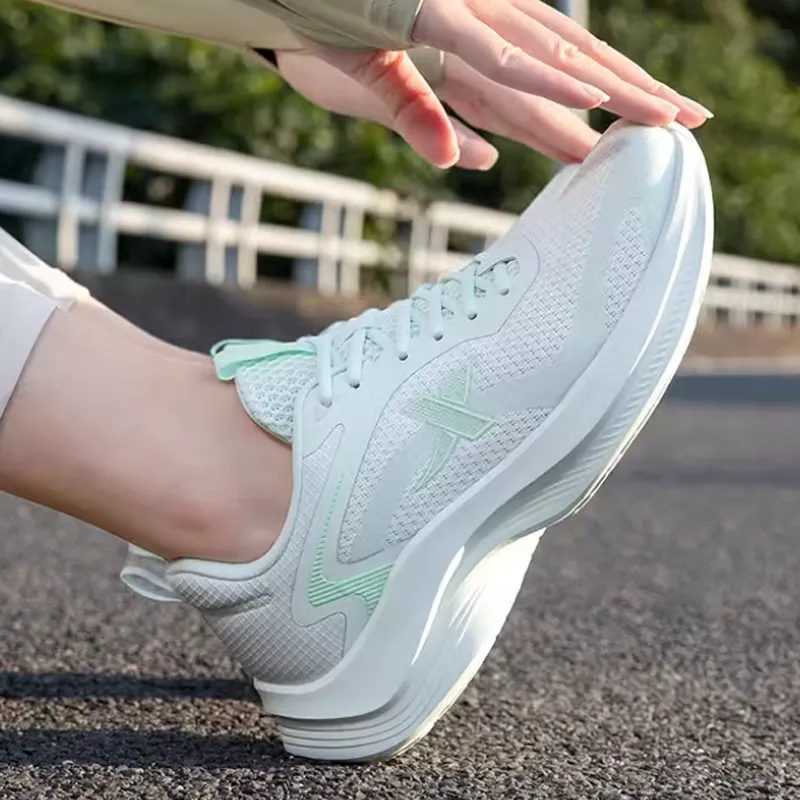 XTEP Cushioning Breathable Lightweight Low Top Casual Running Shoes Women's Green-1