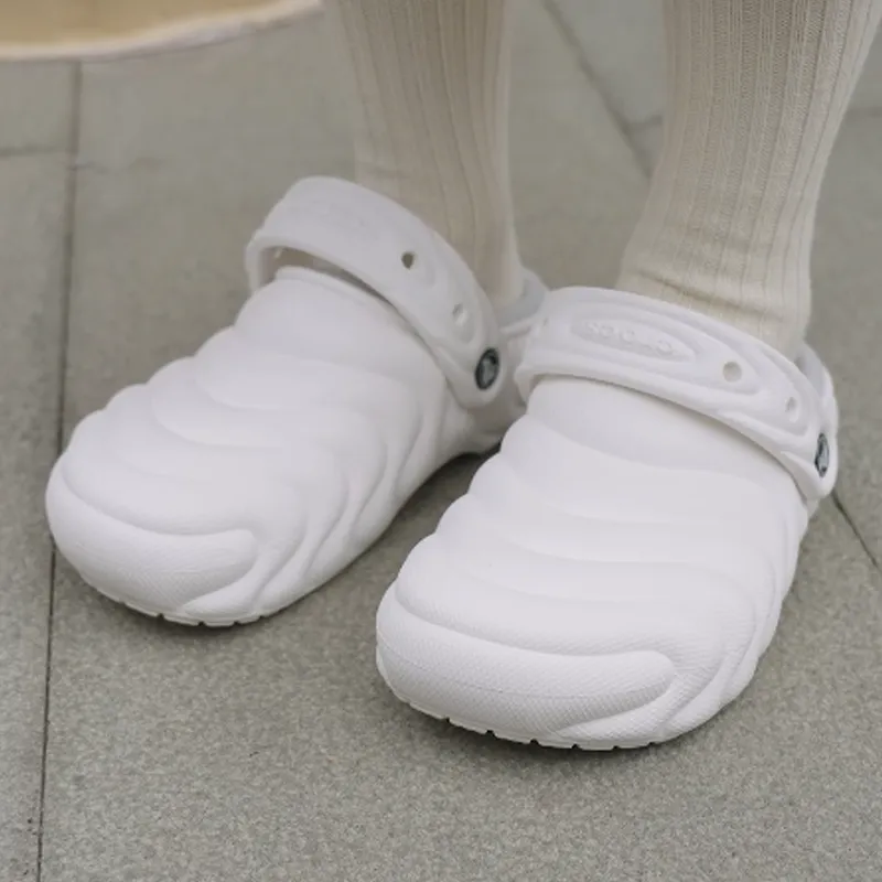 Crocs Classic Overpuff Lined Clog White-3