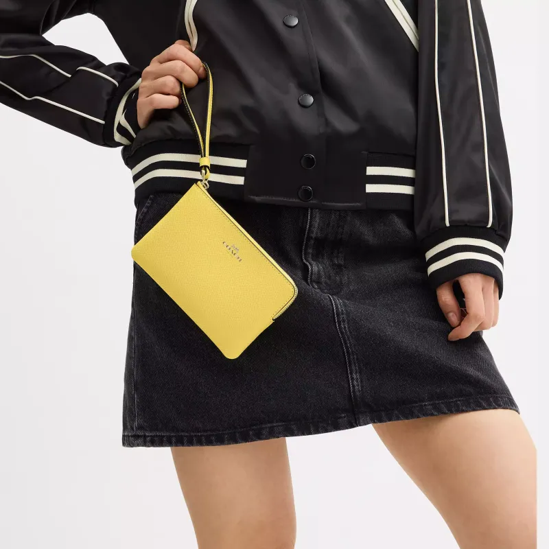 COACH Corner Zip Leather Clutch Trumpets Women's Yellow-2