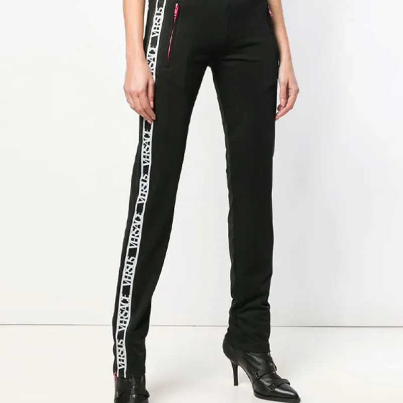 VERSUS SS21 Knitted Sweatpants Women's Black-4