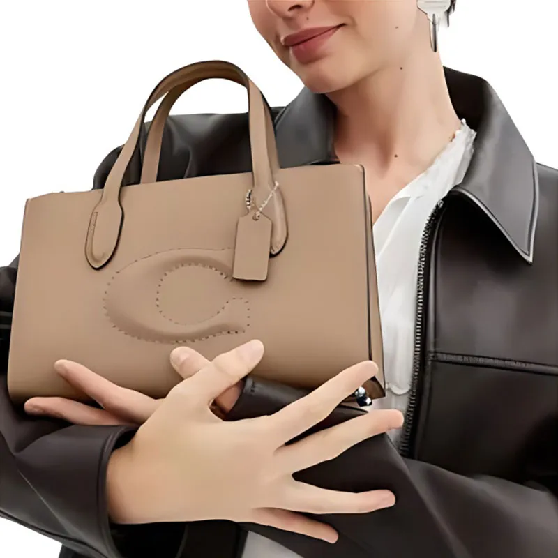 COACH Cow Leather Tote Bag, Shopping Bag, Shoulder Bag, Crossbody Bag, Handbag Trumpets Women's Beige-4